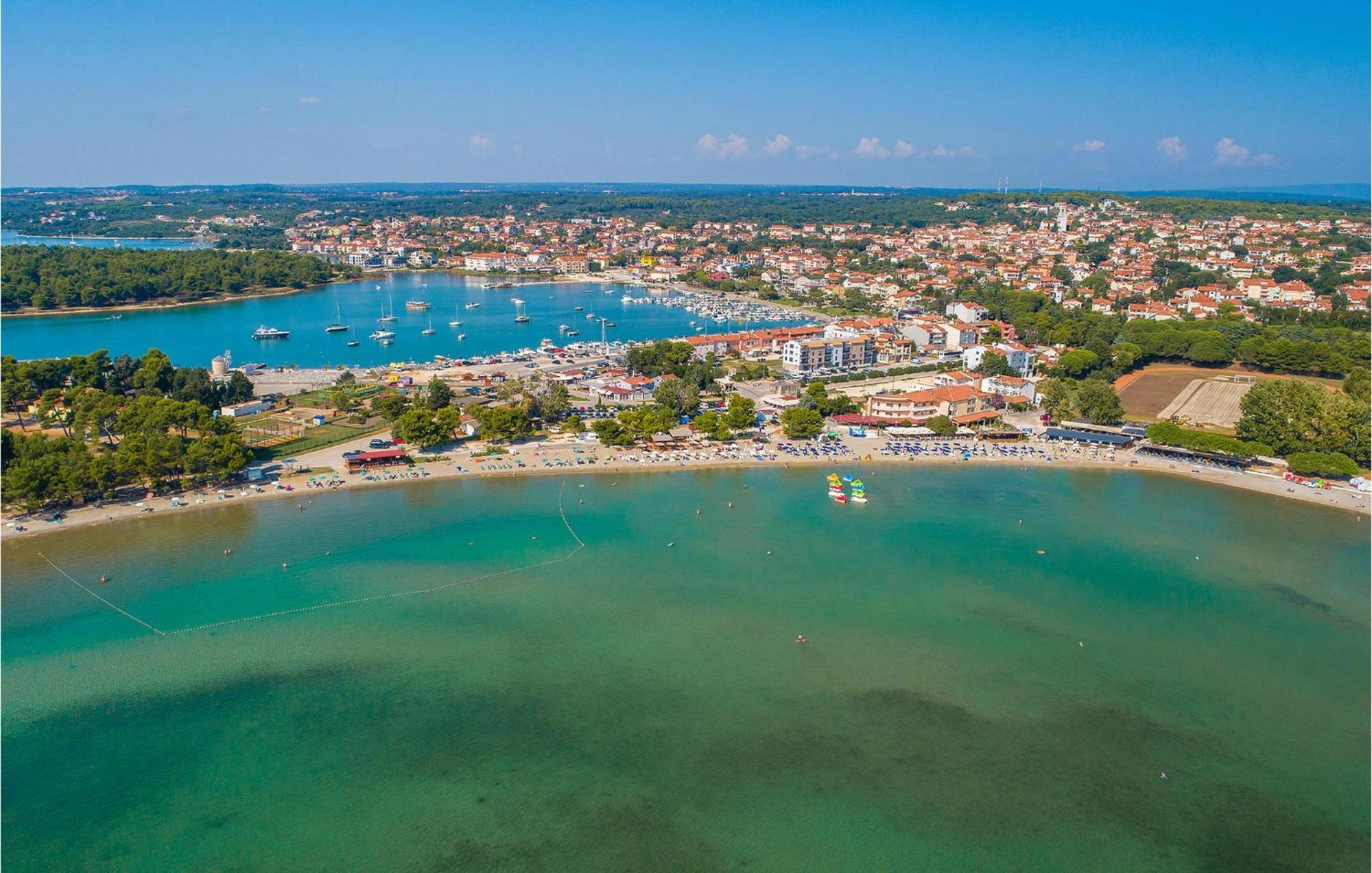 Amazing Apartment In Medulin With Wifi Extérieur photo